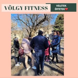 Kedves Vendégek! 👨👩👧👦 Ebben az évben lesz, hogy 10 éve üzemeltetjük a fitness termet. A vezetőségnek az egyik tagja ukrán 🇺🇦 a másik pedig orosz 🇷🇺 származású. Sosem tettünk megkülönböztetést ember és ember között nemzetiség alapján. Ezekben a napokban érkeztek ide Magyarországra ismerőseink (nők és gyermekeik) a háborúból menekülve. A 19. kerületben kaptak szállást és ellátást. 🏠 Viszont ami hiányzik jelenleg, az a lelki egészség fenntartása. Ha valaki úgy érzi hogy szívesen segítene vagy van valamilyen ötlete (például szabadidős tevékenység) azt sok szeretettel várjuk! 🥰 Rácz Tücsi már küldött számukra finom csokikat, amit nagyon szépen köszönünk! ❤️🍭 Már 9 éven keresztül Völgy Fitness Veletek Értetek #völgyfitness #órarend #spinning #alakformáló #zsírégető #step #gerinctorna #karate #boxterem #dancefitness #zumba #masszázs #speedfitness #flabelos #szolárium #gym #online #gerincjoga #YINjoga #lányok #fiúk